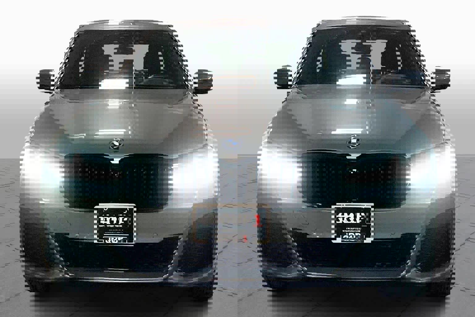 Certified 2023 BMW 530e xDrive w/ Premium Package image 3