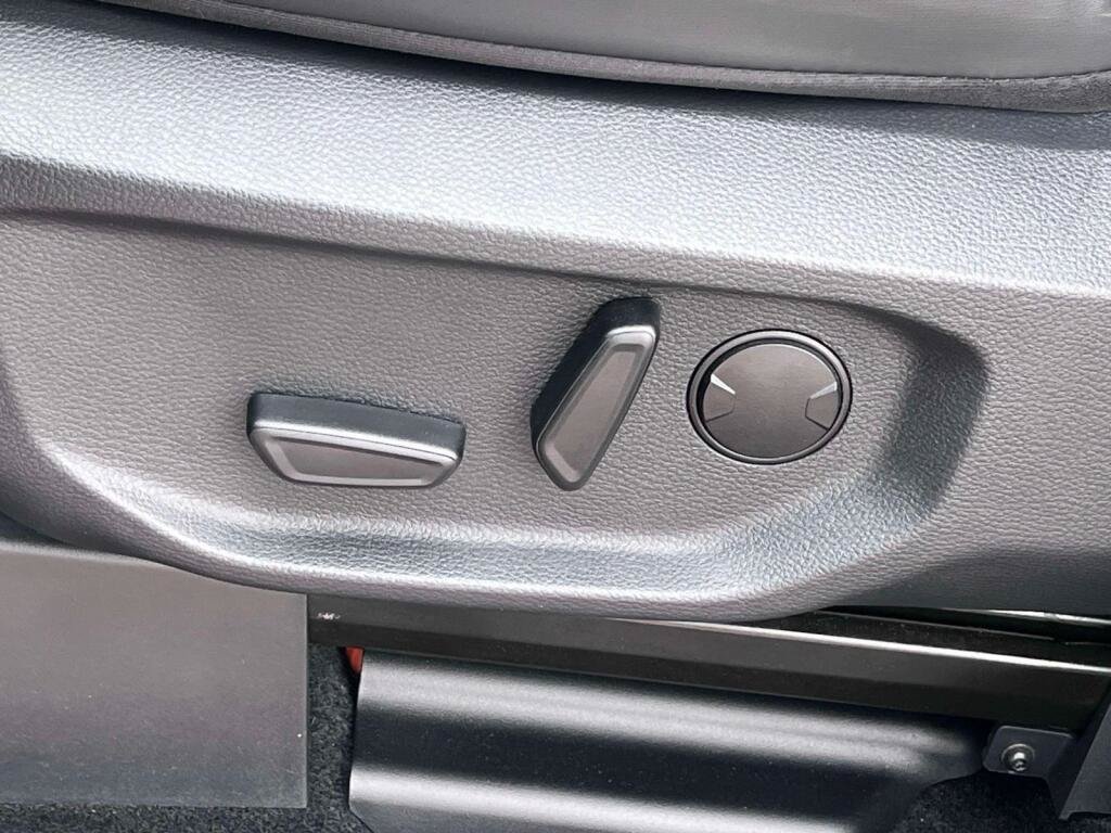 Certified 2025 Ford Ranger Raptor AWD/4WD image 17