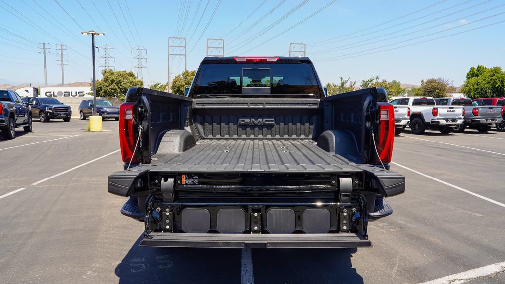 New 2026 GMC Sierra 2500 Denali w/ Denali Reserve Package AWD/4WD image 10