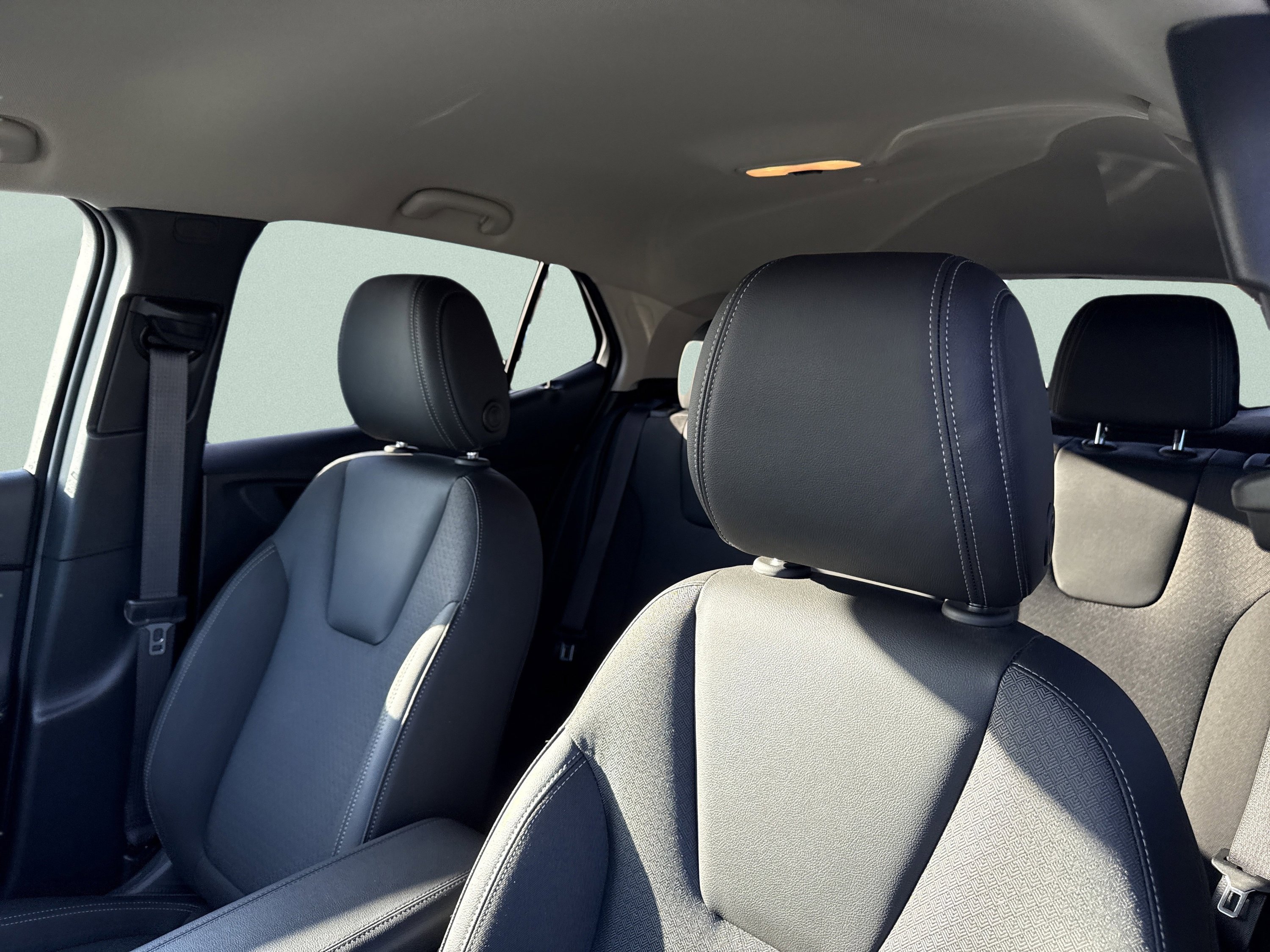 Used 2025 Buick Encore GX Preferred image 15