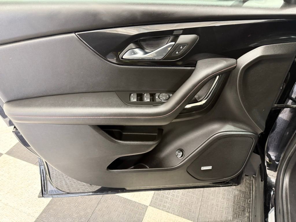 Used 2025 Chevrolet Blazer RS image 13