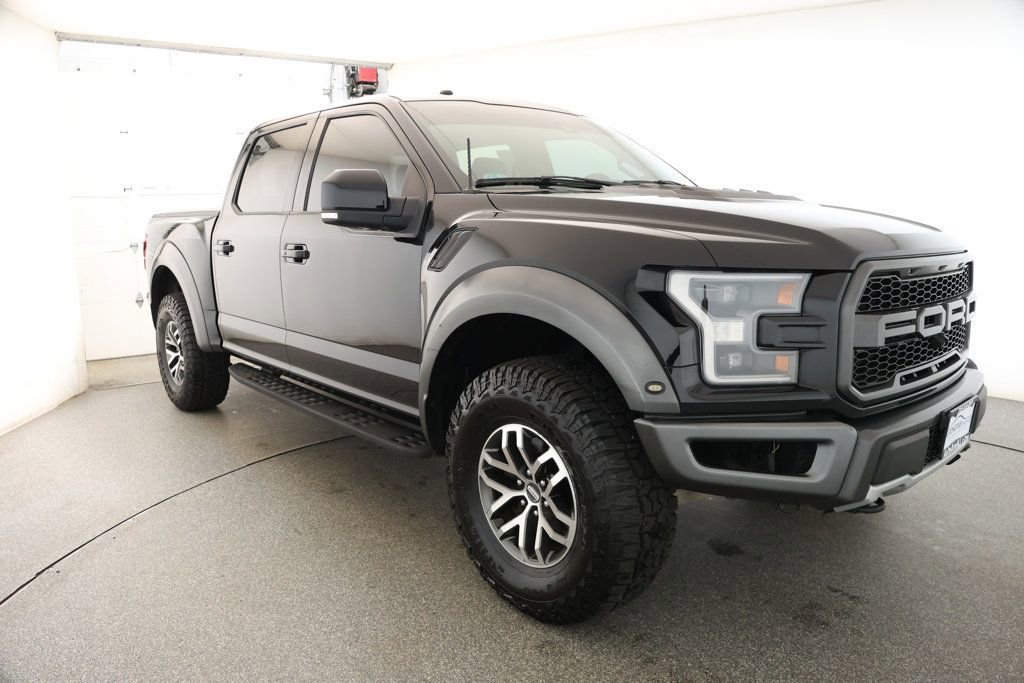 Used 2018 Ford F150 Raptor w/ Equipment Group 802A Luxury image 3