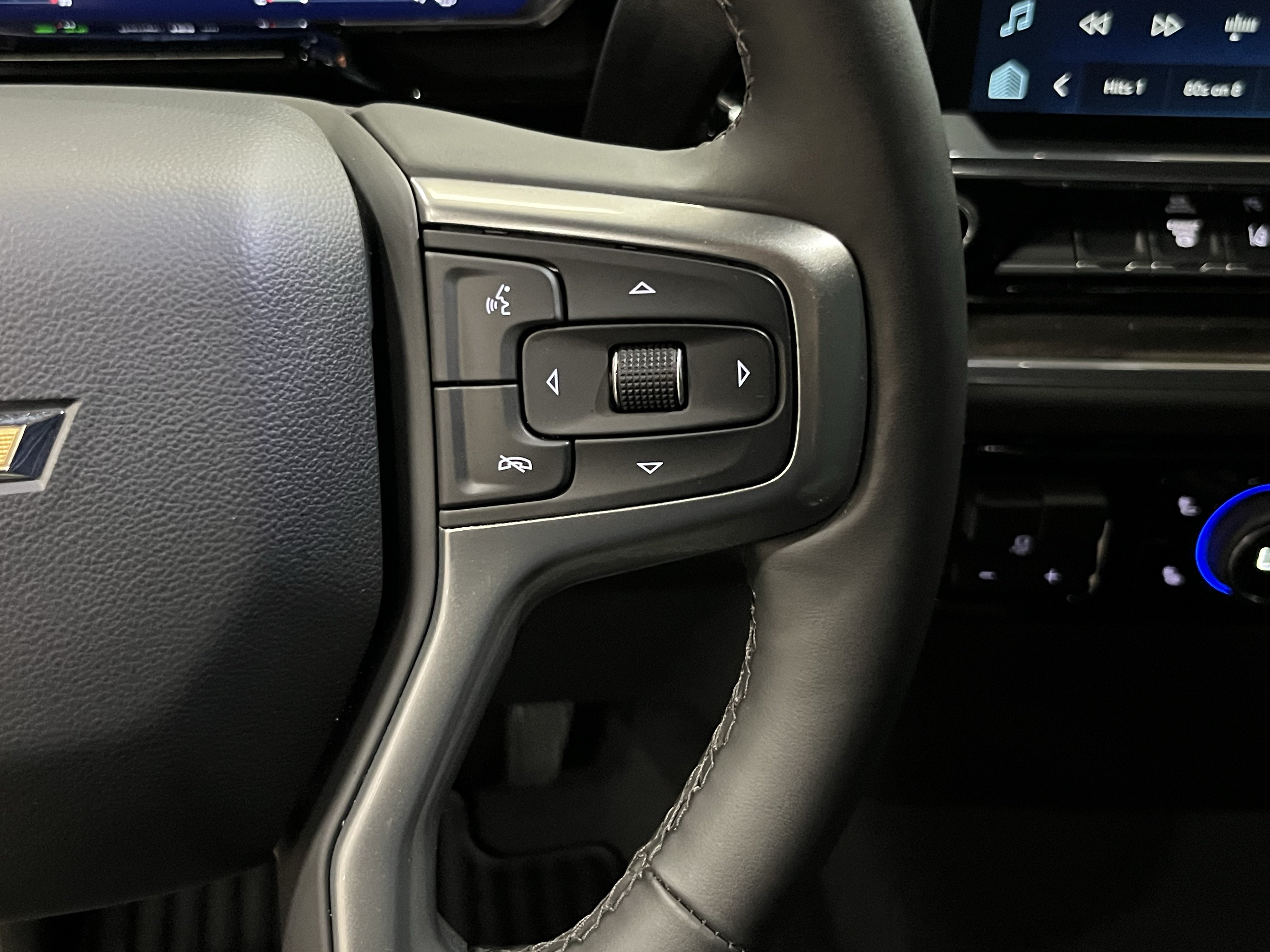 Used 2025 Chevrolet Silverado 3500 LTZ AWD/4WD image 37