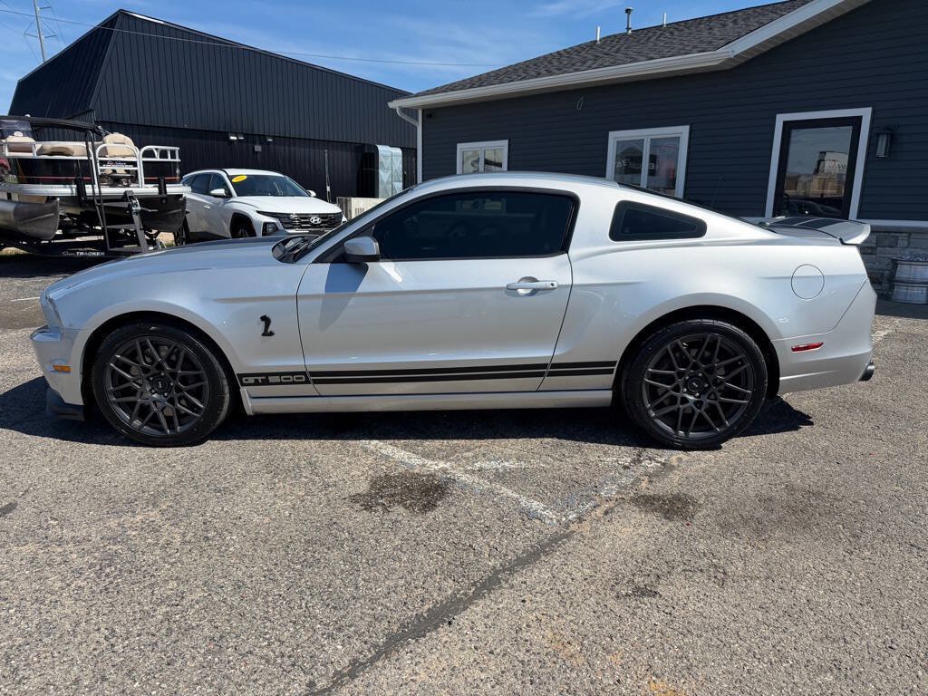 Used 2014 Ford Mustang Shelby GT500 w/ Equipment Group 821A RWD image 2