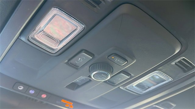 Used 2025 GMC Yukon XL Denali image 20