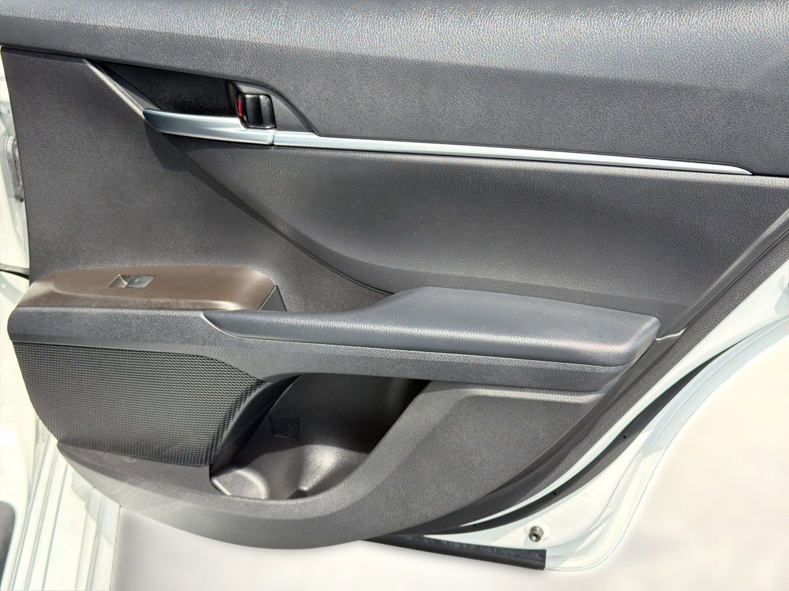 Certified 2021 Toyota Camry SE image 31