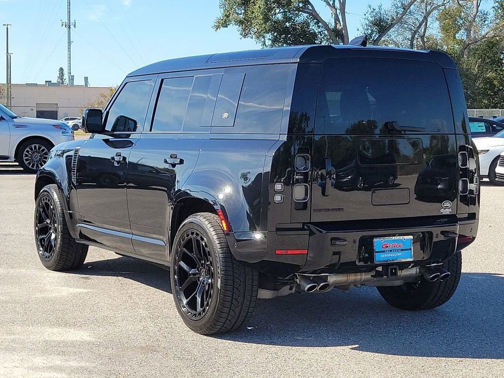 Used 2022 Land Rover Defender 110 V8 image 13