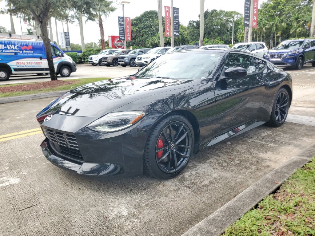 Used 2024 Nissan Z Performance w/ Floor Mat Package RWD image 3