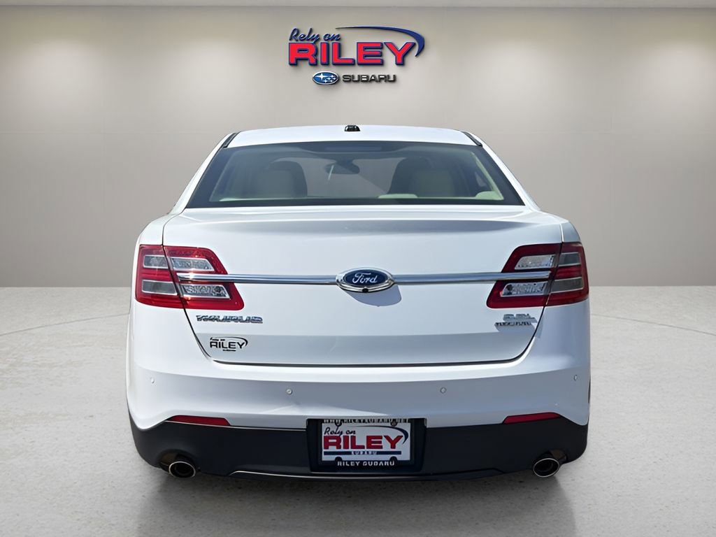 Used 2018 Ford Taurus SEL FWD image 4