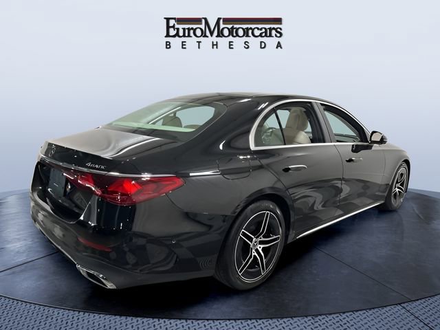 Used 2025 Mercedes-Benz E 350 4MATIC Sedan image 5