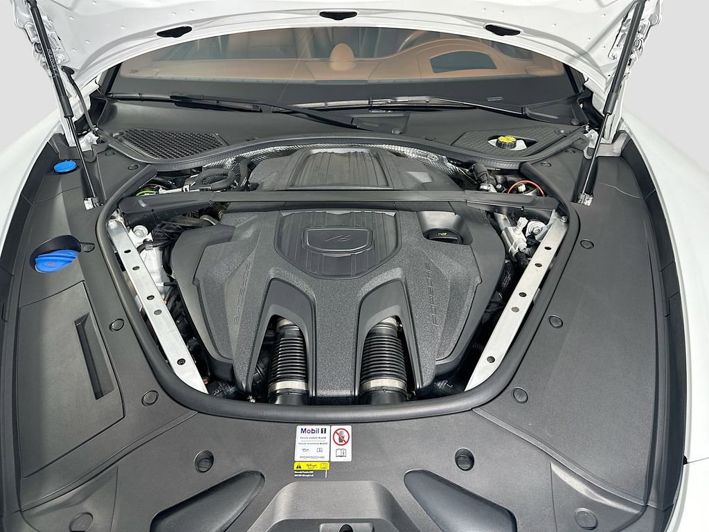 Used 2023 Porsche Panamera Platinum Edition image 32