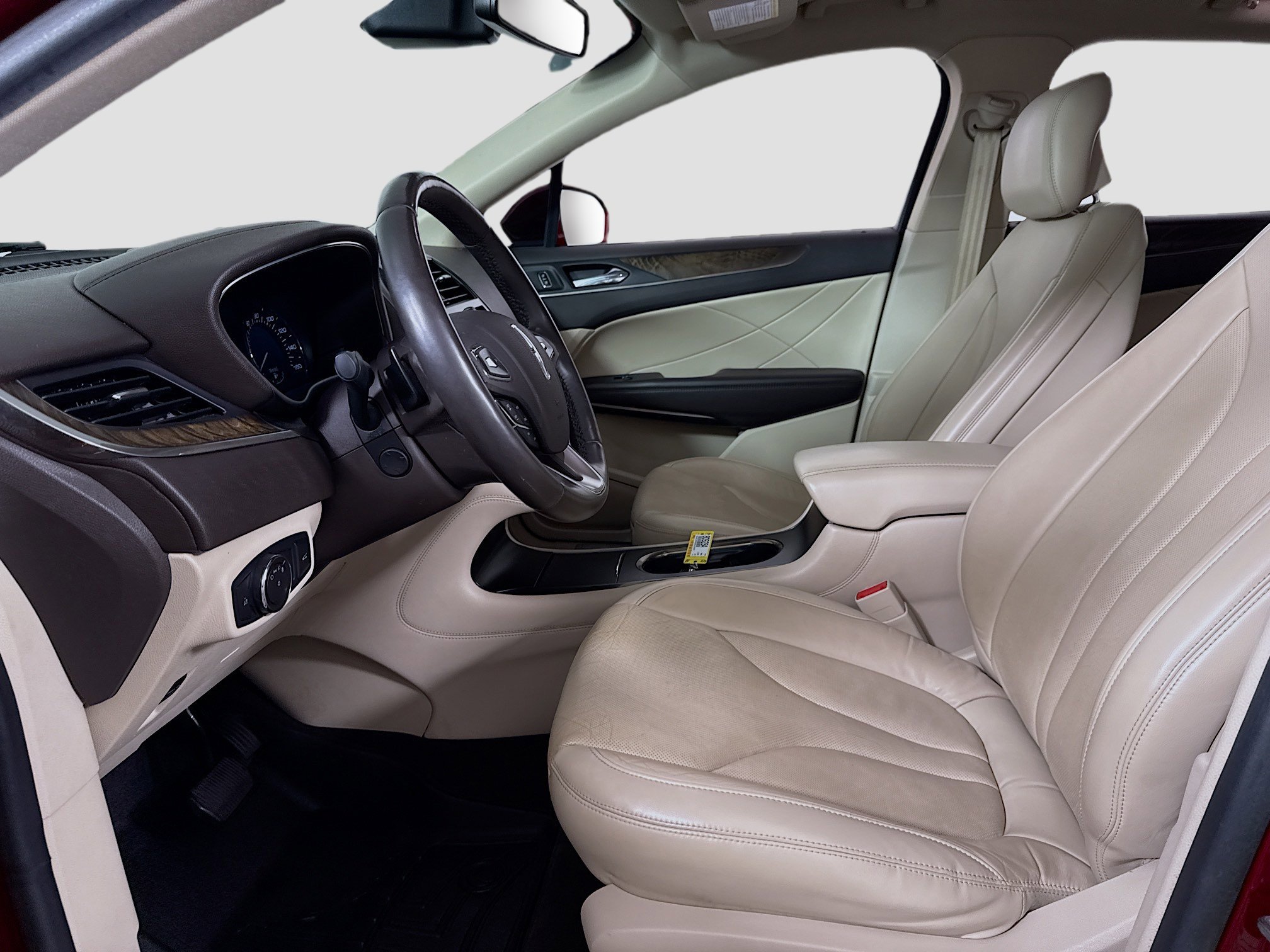 Used 2019 Lincoln MKC Reserve w/ MKC Climate Package FWD image 6