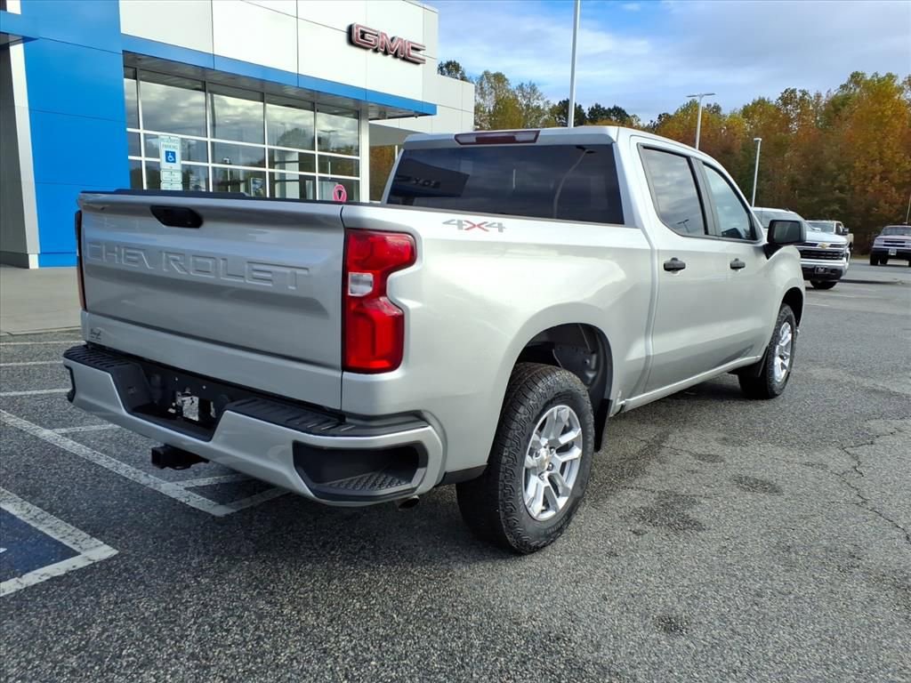 Used 2022 Chevrolet Silverado 1500 Custom w/ Safety Confidence Package image 3