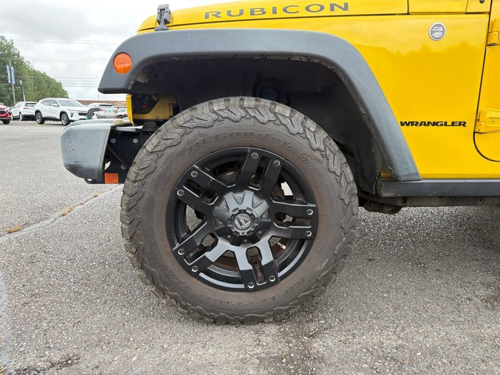 Used 2008 Jeep Wrangler Rubicon w/ PWR Convenience Group AWD/4WD image 3