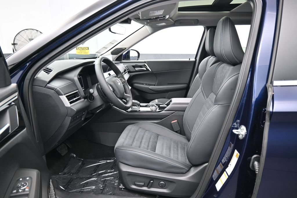 New 2026 Mitsubishi Outlander SE FWD image 10