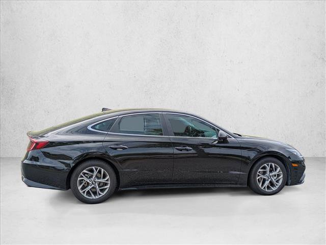 Certified 2023 Hyundai Sonata SEL w/ Convenience Package image 4