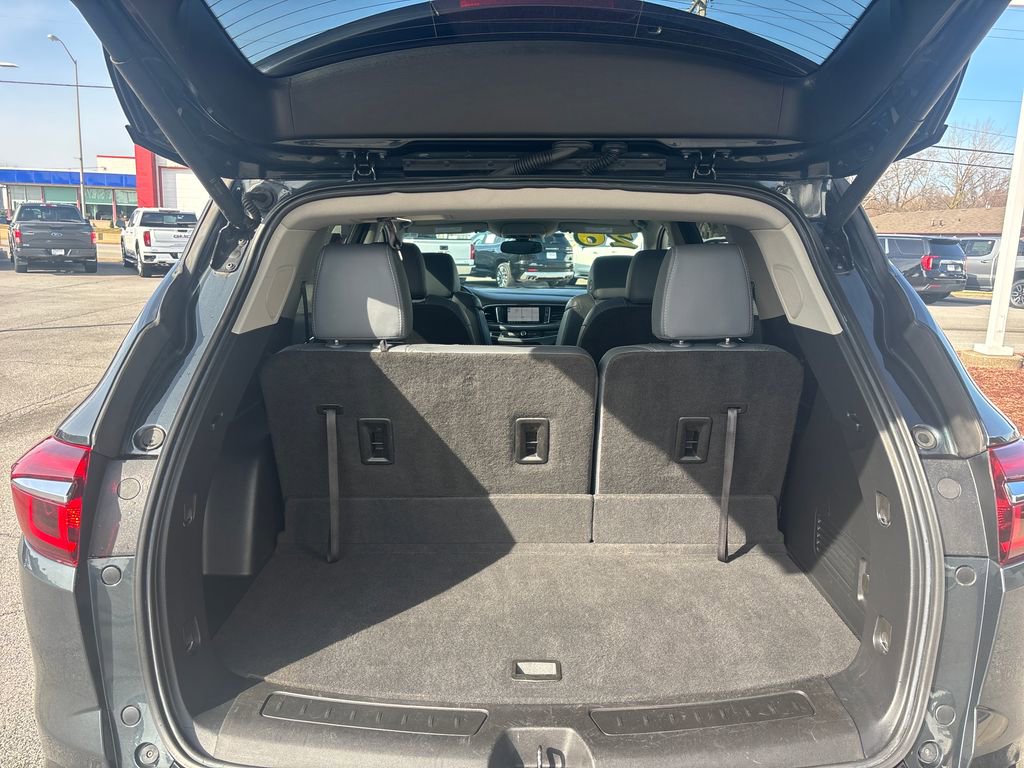 Used 2020 Buick Enclave Essence w/ Sound and Sites Package image 30