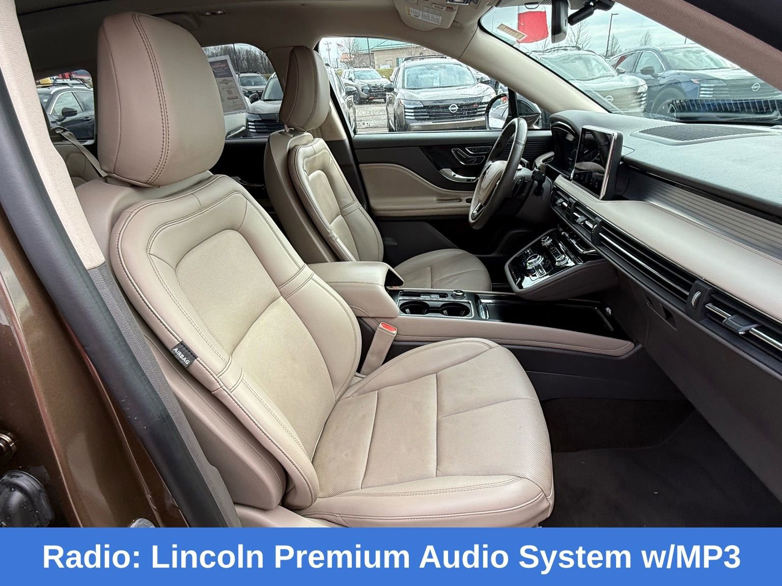 Used 2022 Lincoln Corsair AWD w/ Premium Package image 23