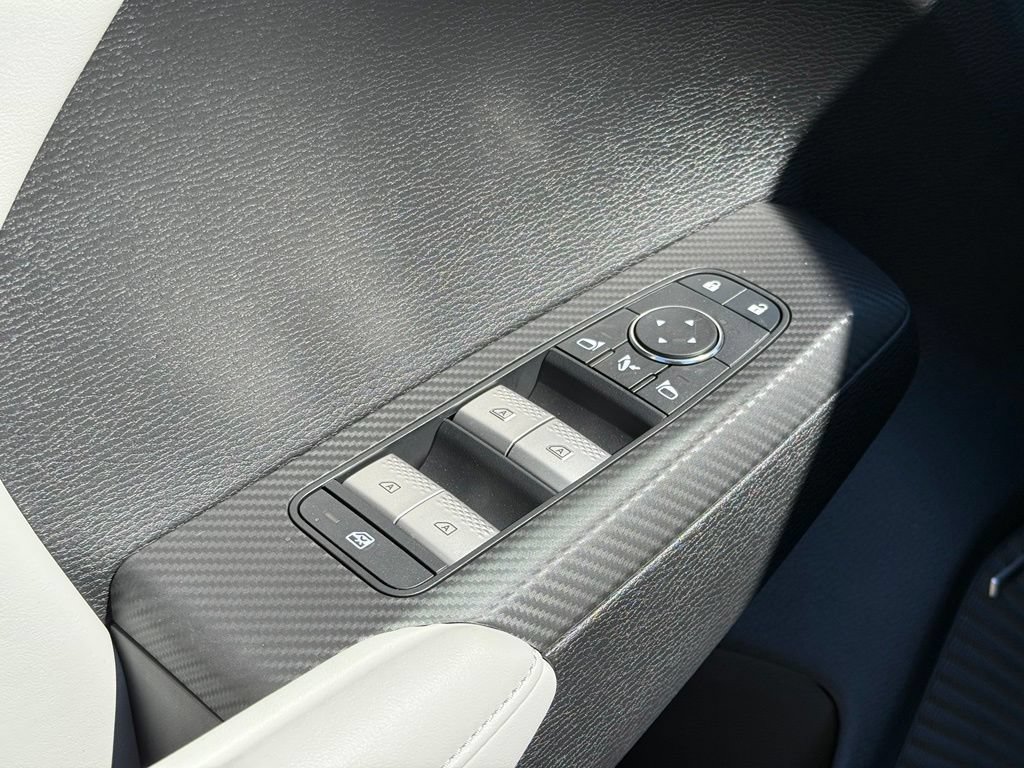 New 2026 Mitsubishi Outlander FWD image 35