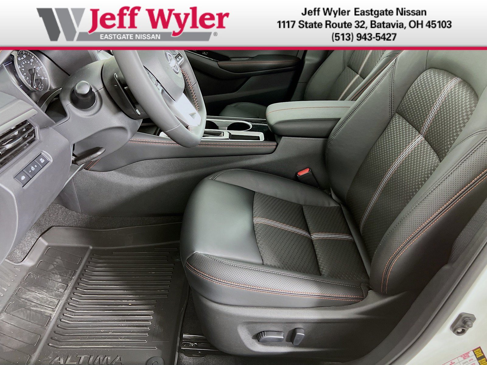 New 2025 Nissan Altima 2.5 SR FWD image 3