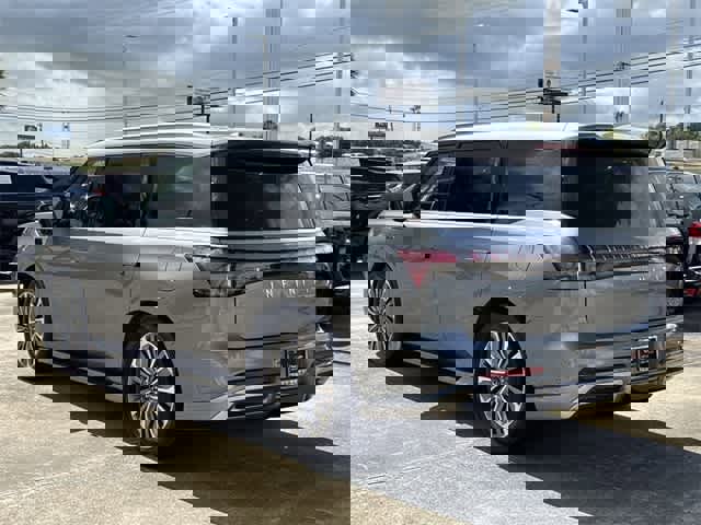 Certified 2025 INFINITI QX80 Sensory image 3