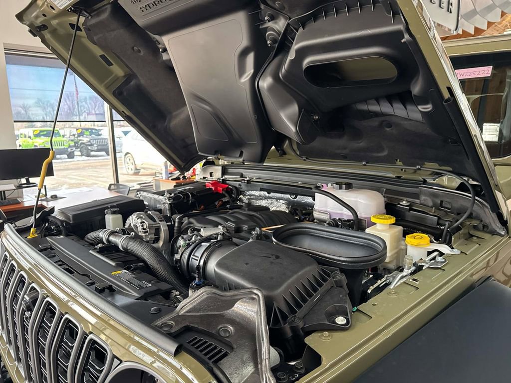 New 2026 Jeep Wrangler Unlimited Rubicon 392 w/ Dual Top Group image 24