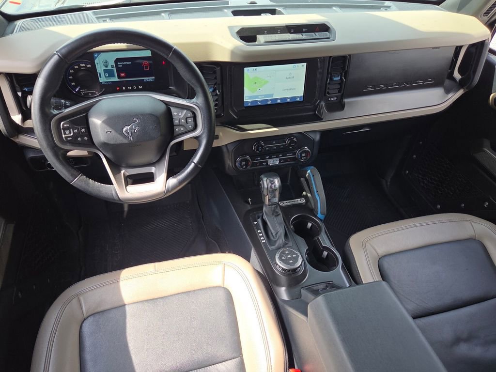 Used 2023 Ford Bronco Wildtrak image 9