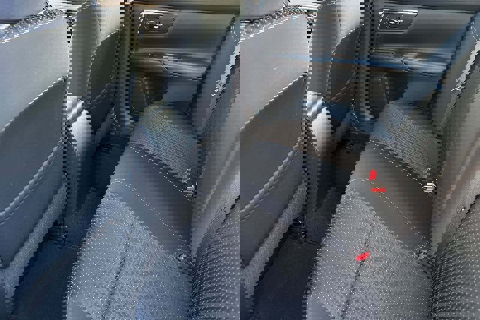 Used 2016 Nissan Altima 2.5 SV image 4