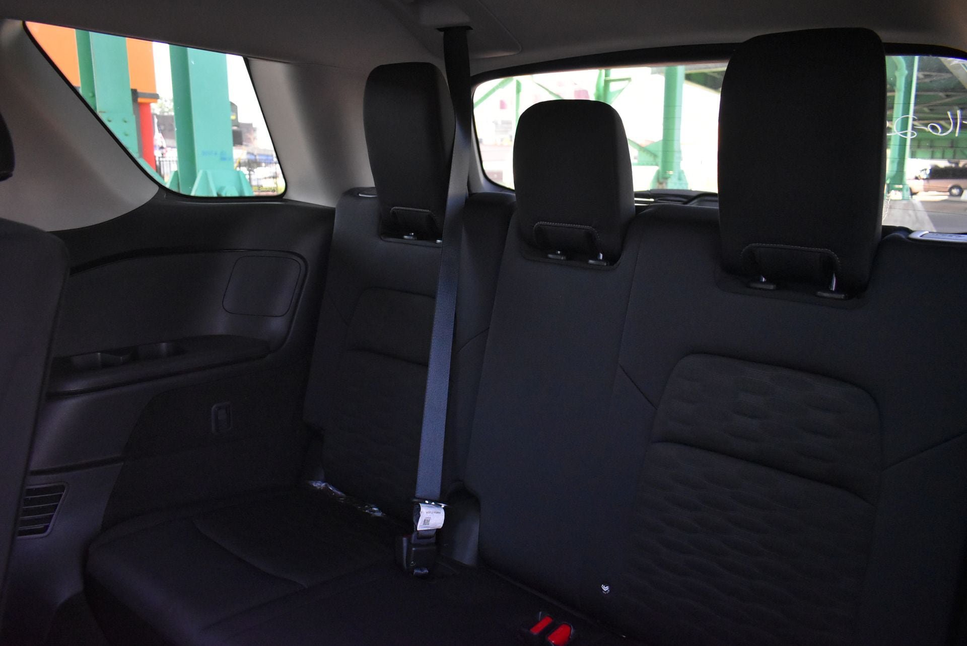 Used 2025 Nissan Pathfinder SV AWD/4WD image 17