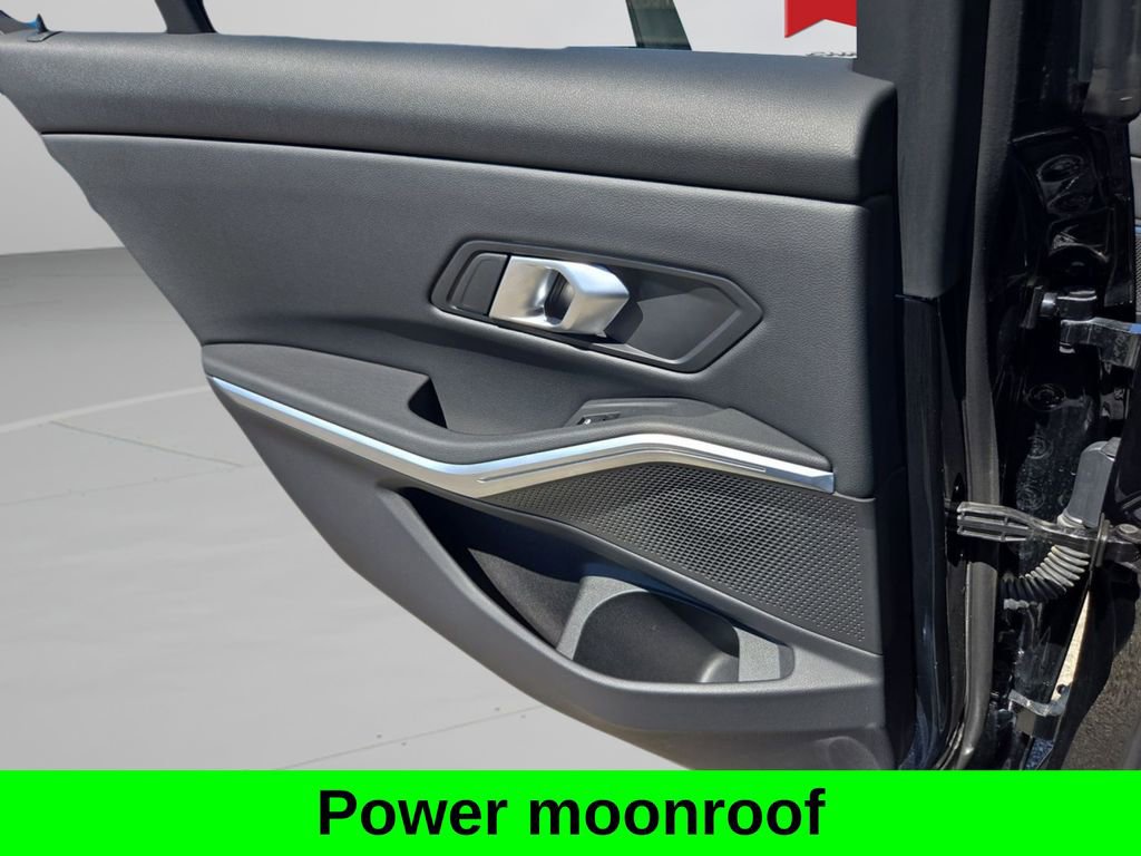 Used 2025 BMW 330i xDrive Sedan AWD/4WD image 17