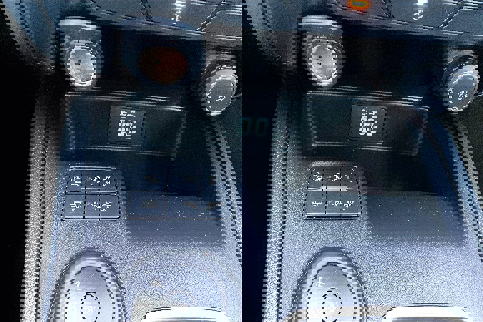 Used 2021 Ford Ranger XLT w/ Equipment Group 301A Mid image 17