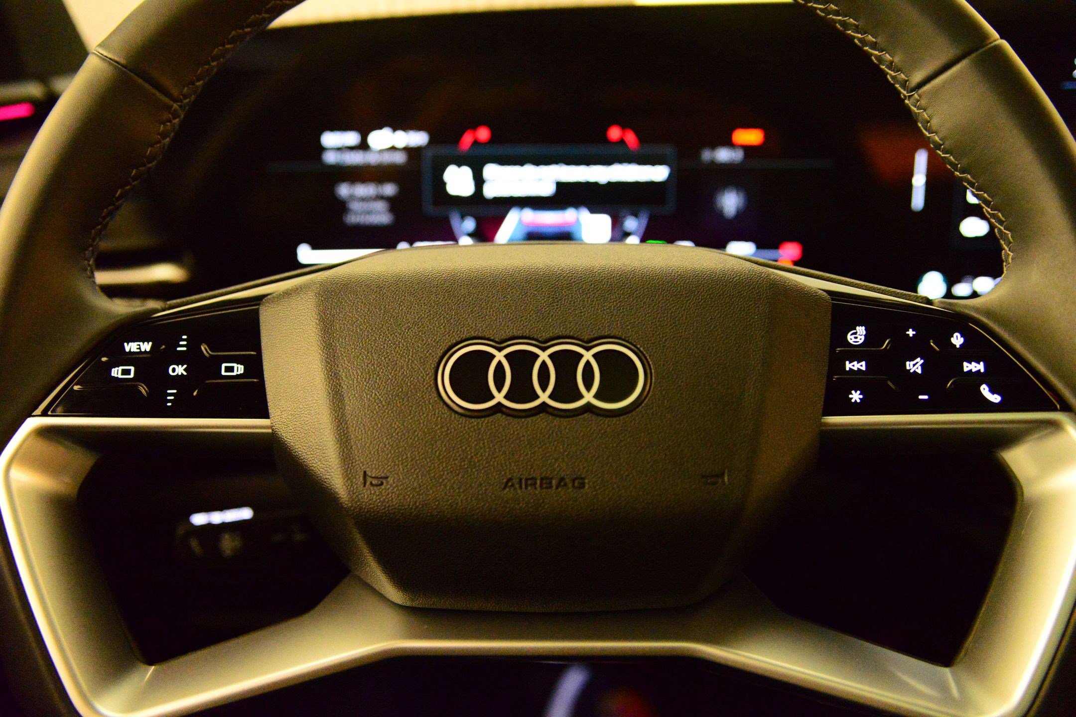 Certified 2025 Audi Q5 Premium w/ Convenience Package image 13