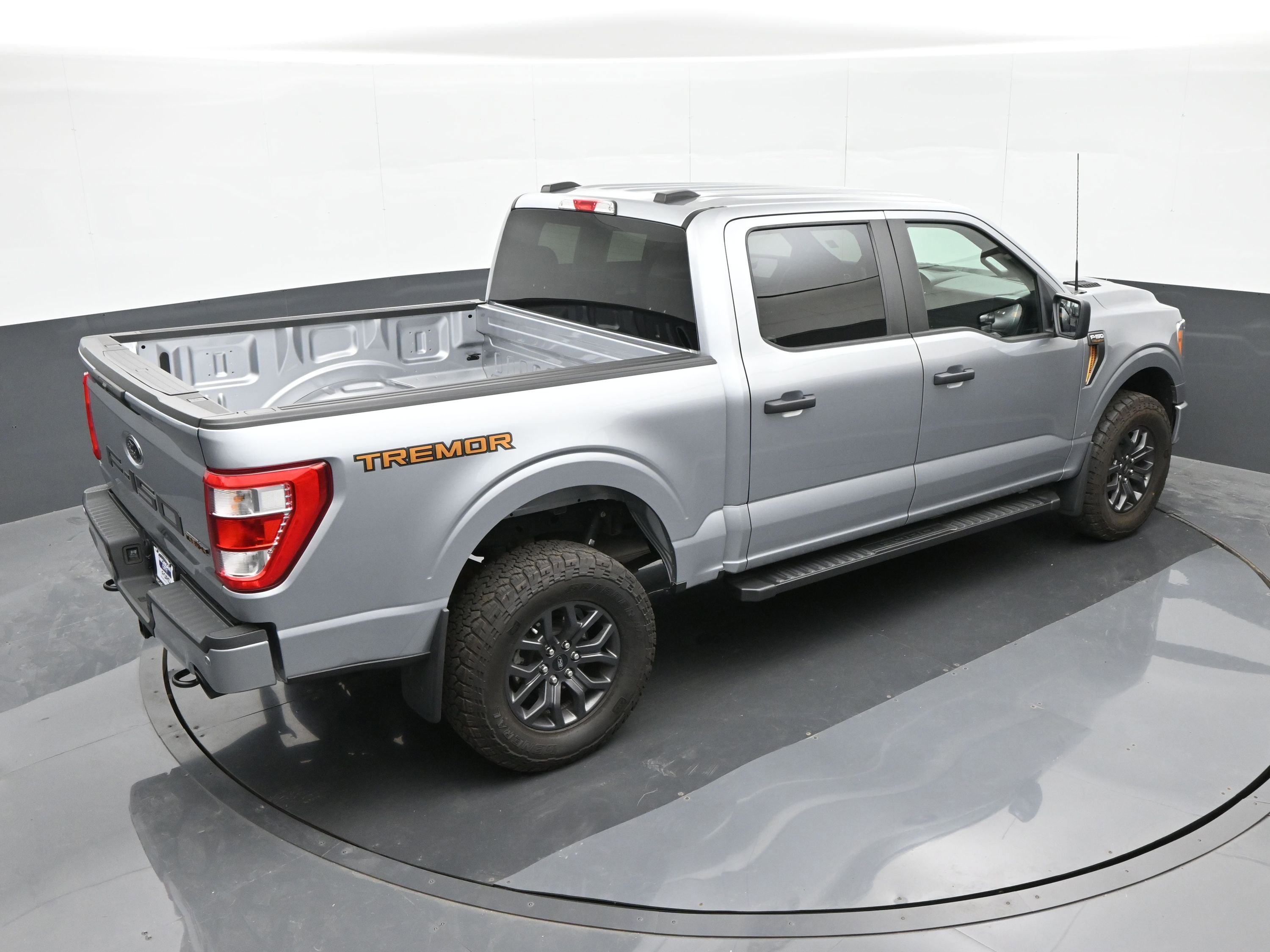 Used 2022 Ford F150 Tremor w/ Trailer Tow Package image 35