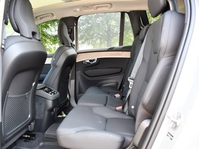 New 2026 Volvo XC90 B6 Plus w/ Protection Package Premier image 20
