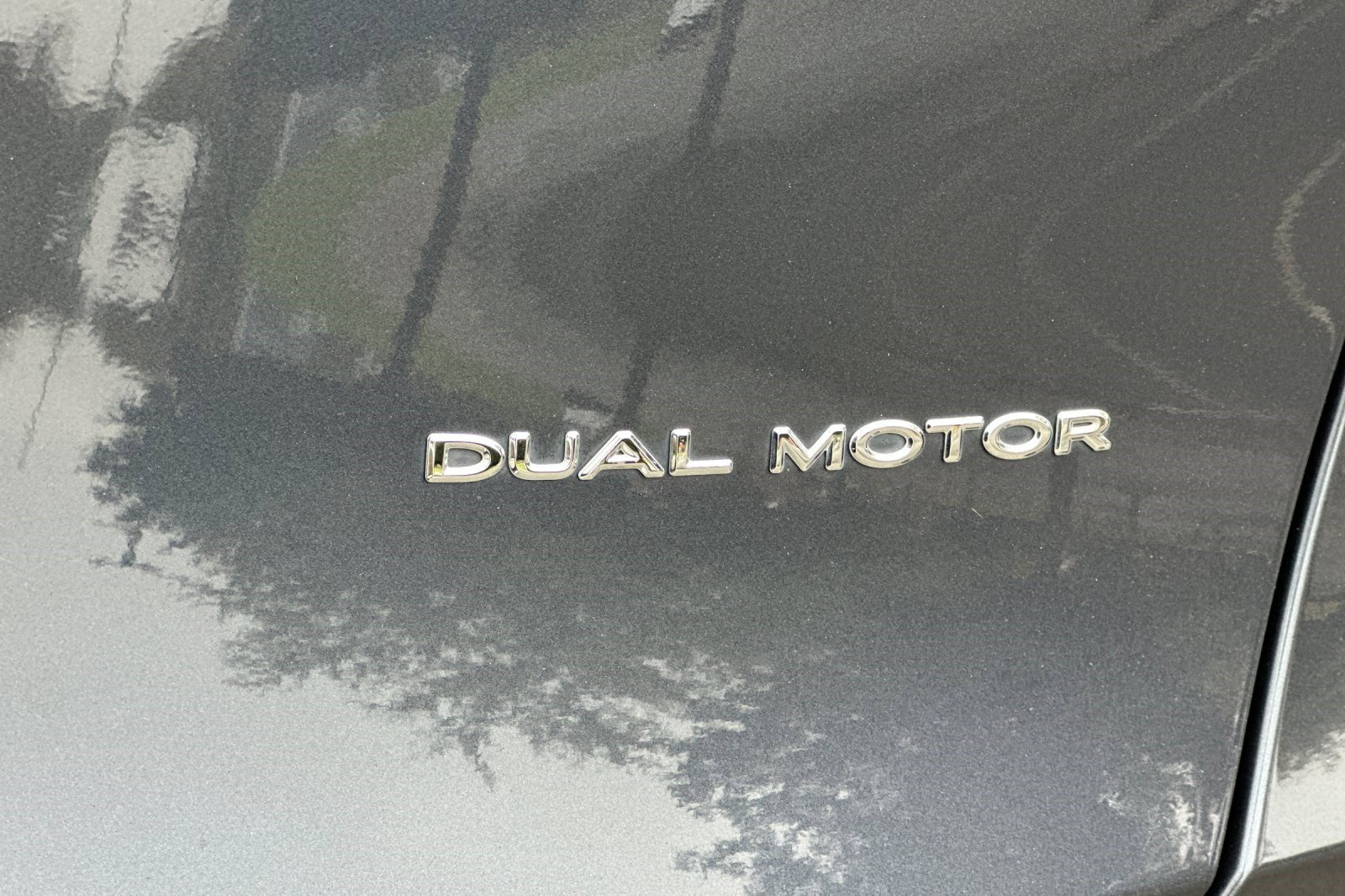 Used 2022 Tesla Model Y Long Range image 35