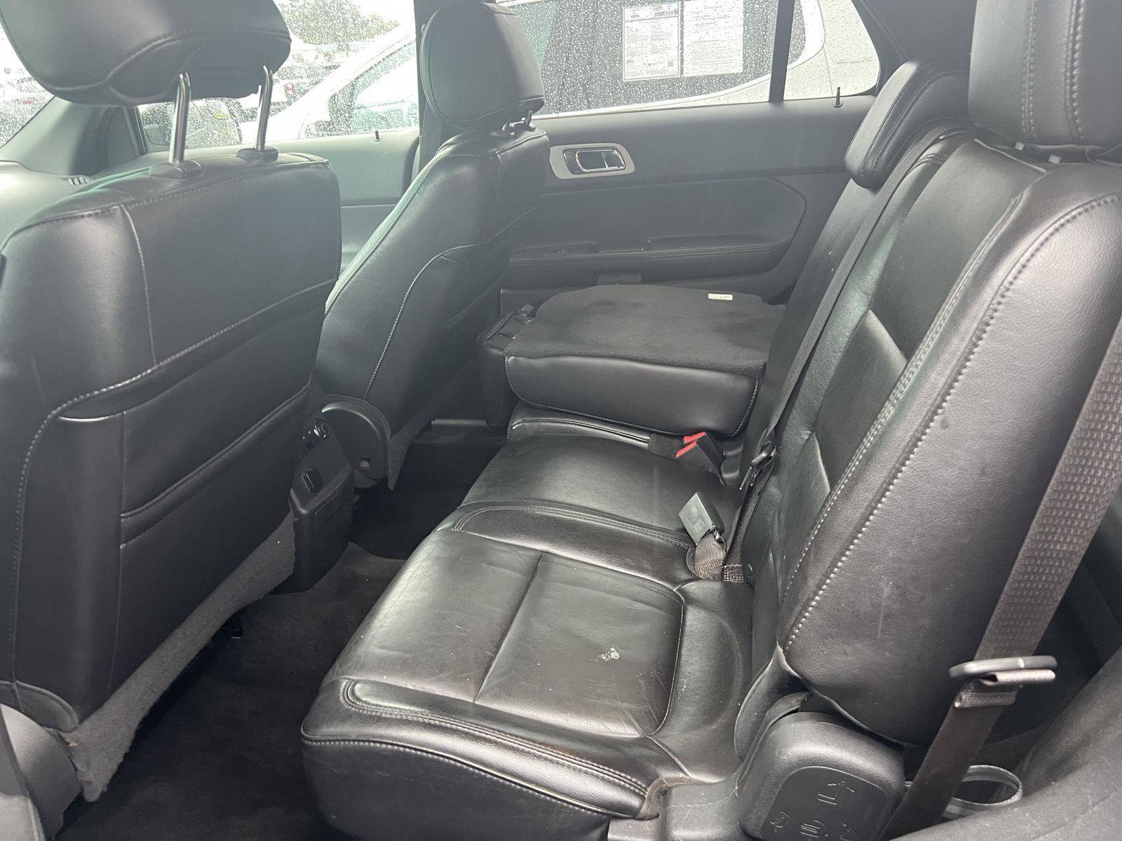 Used 2011 Ford Explorer XLT w/ 202A Rapid Spec Order Code AWD/4WD image 8
