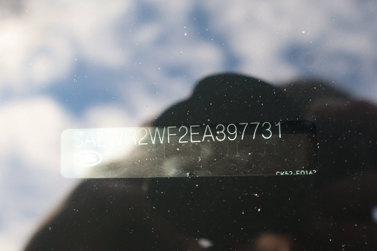 Used 2014 Land Rover Range Rover Sport HSE image 45