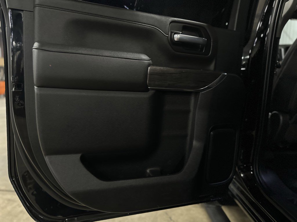 Used 2021 Chevrolet Silverado 2500 LTZ w/ LTZ Plus Package image 19