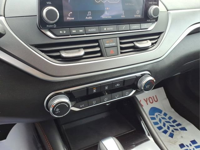 Used 2023 Nissan Altima 2.5 SR AWD/4WD image 19
