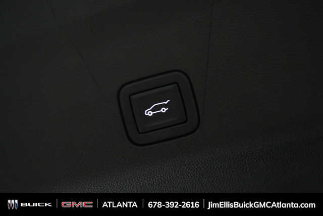 Used 2023 Chevrolet Suburban High Country image 28