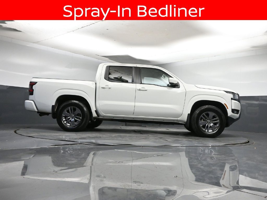 Used 2025 Nissan Frontier SV w/ SV Convenience Package RWD image 25