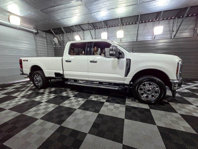 Used 2024 Ford F350 Lariat w/ Chrome Package image 9