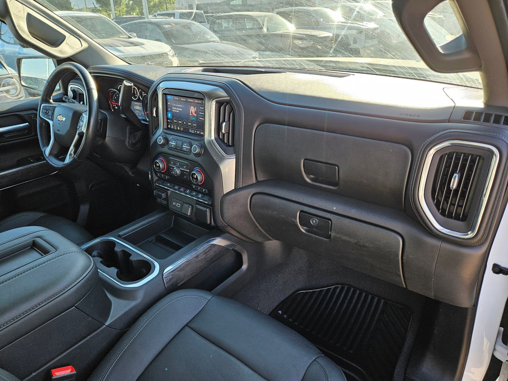 Used 2021 Chevrolet Silverado 1500 LTZ w/ Z71 Off-Road Package AWD/4WD image 32