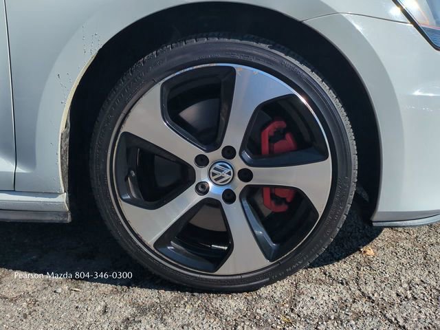 Used 2017 Volkswagen GTI SE image 12