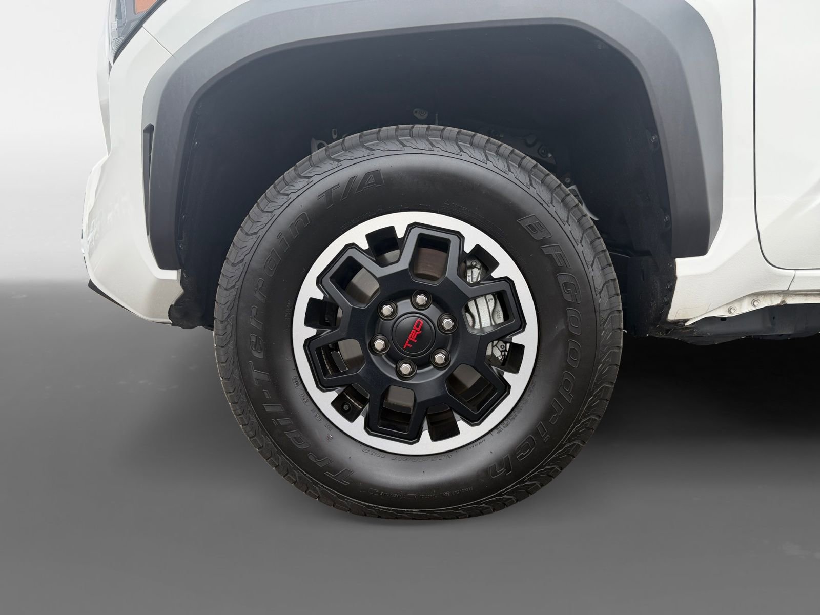 Certified 2025 Toyota Tacoma TRD Off-Road AWD/4WD image 14