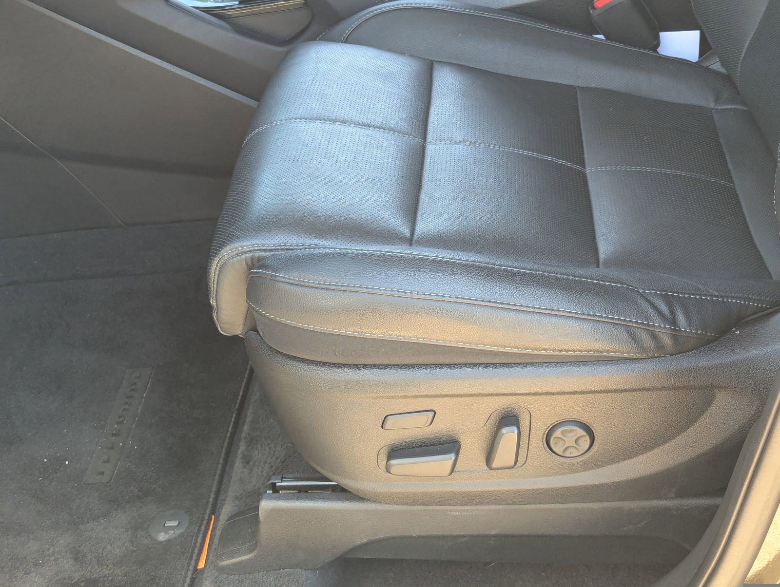 Used 2024 Kia Telluride SX w/ Towing Package image 20