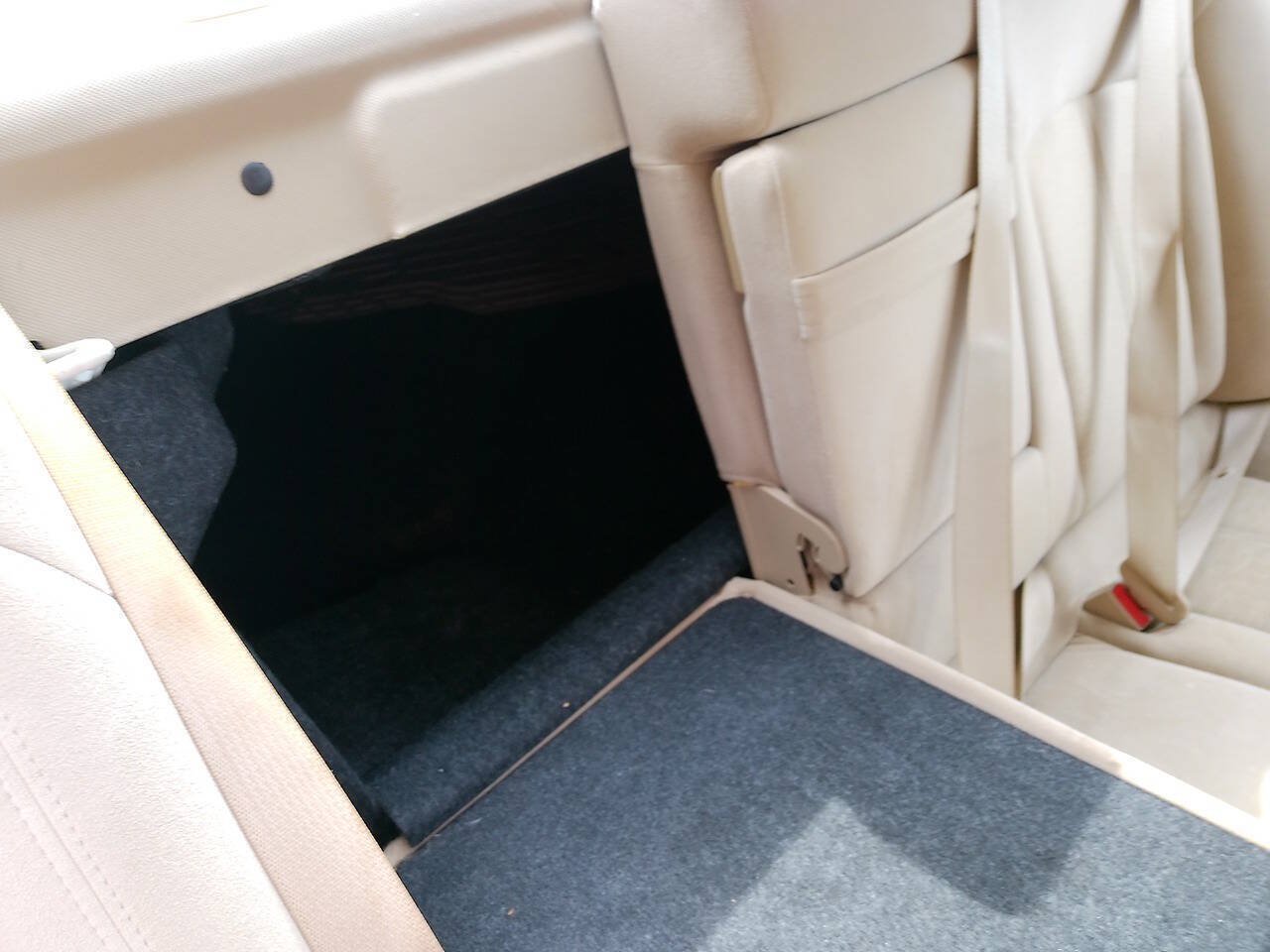 Used 2012 Buick LaCrosse Convenience FWD image 23