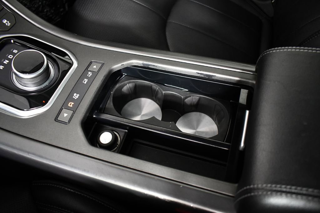 Used 2019 Land Rover Range Rover Evoque SE Premium image 43