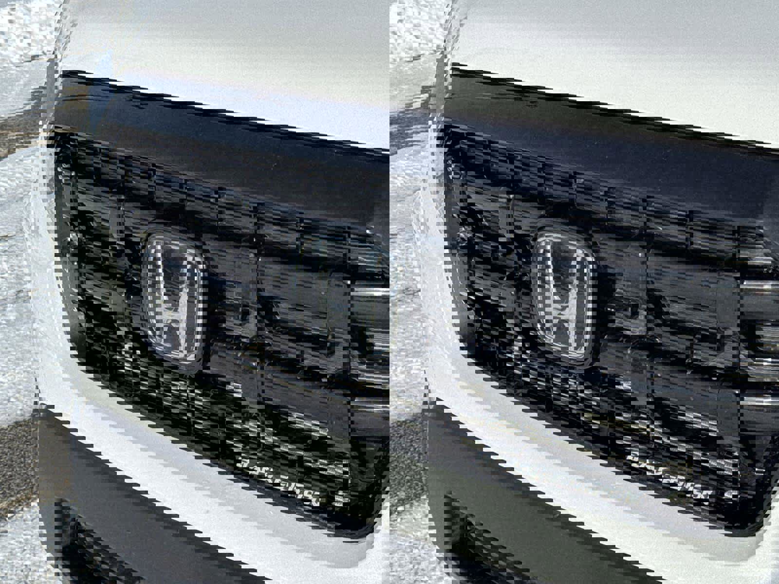 Used 2025 Honda Ridgeline Black Edition image 10