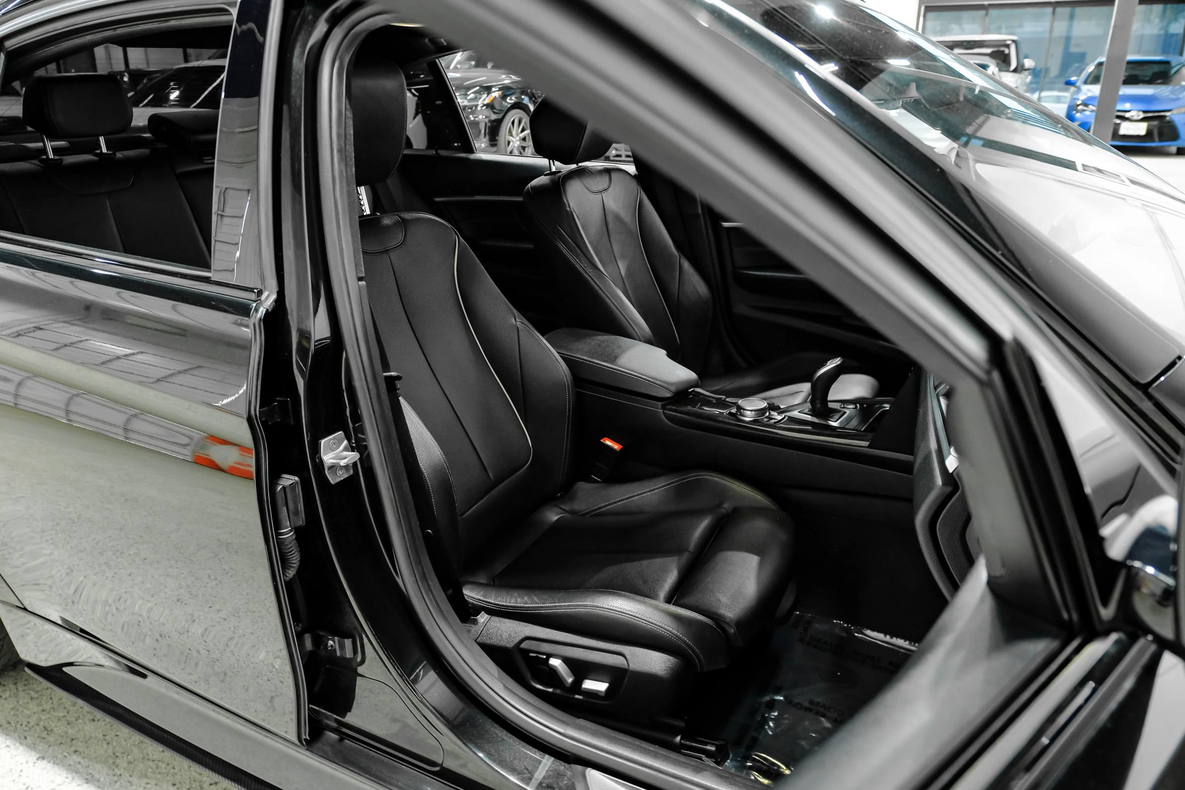 Used 2017 BMW 340i Sedan RWD image 43
